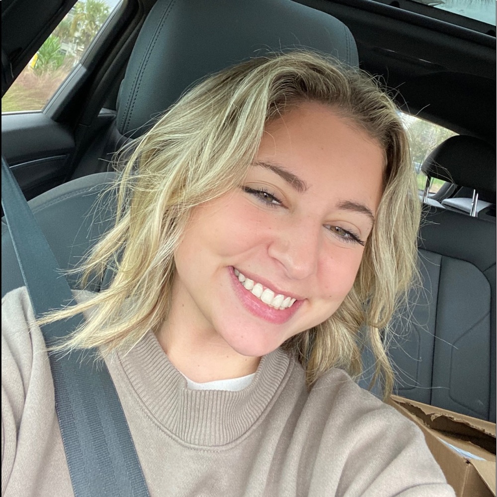 Meet your Posher, Zoe